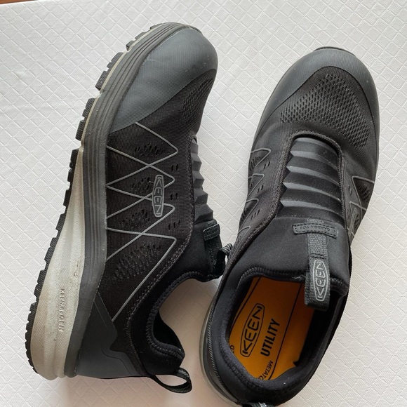 KEEN Men's Gray Athletic/ workwear Shoes - Picture 1 of 3